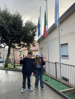 Nueva Vida client